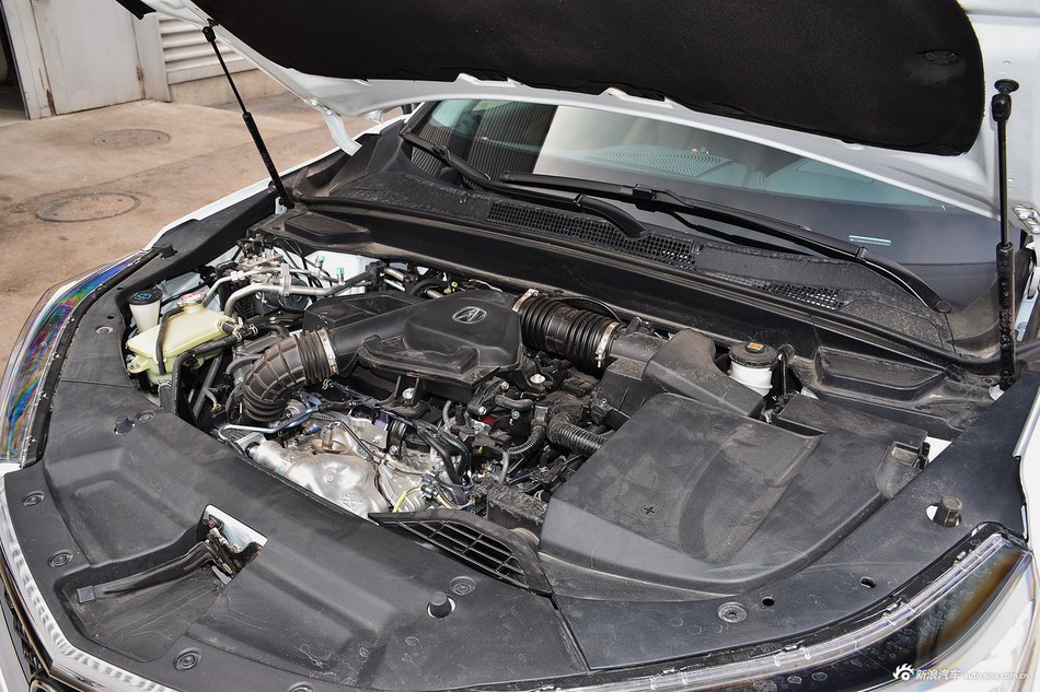 2016款讴歌CDX 1.5T自动两驱尊享版