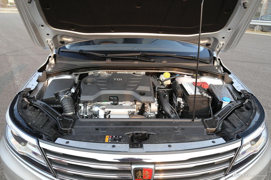 2017款荣威i6 1.0T自动16T顶配版