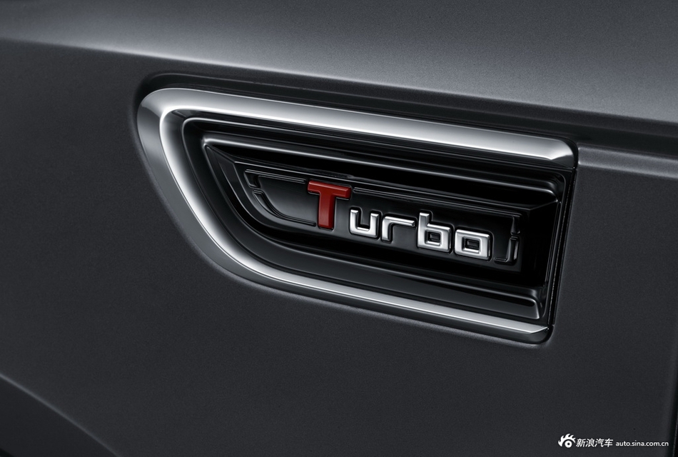 CS95两款顶配车型亮相