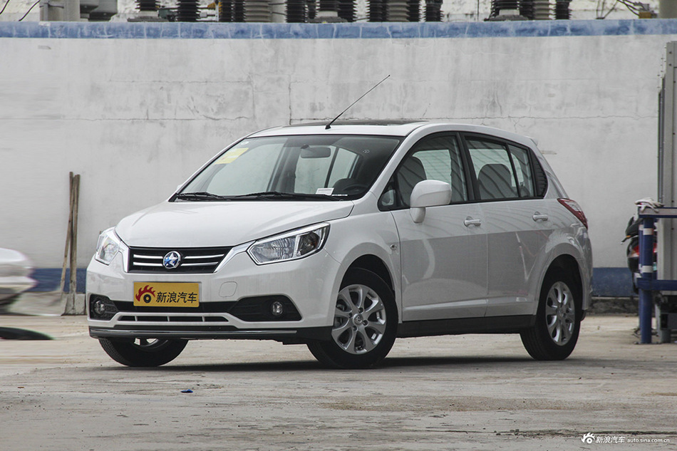 2015款启辰R50 1.6L自动豪华版