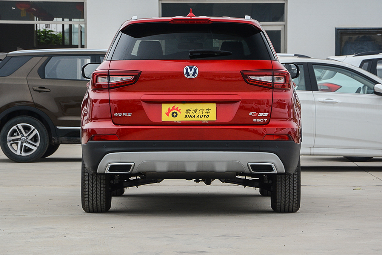 2017款长安cs55 1.5t手动炫色型