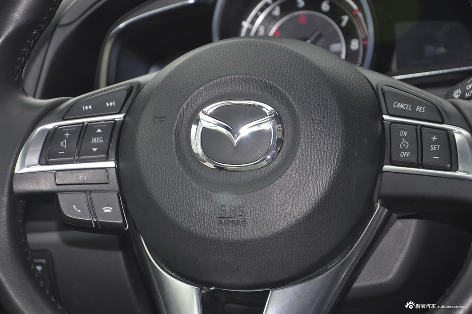 2016款马自达CX-4 2.0L自动两驱蓝天领先版