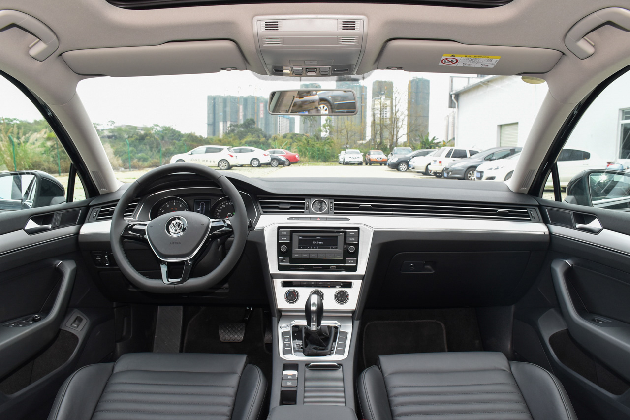 2018款迈腾1.4t自动280tsi dsg越享型