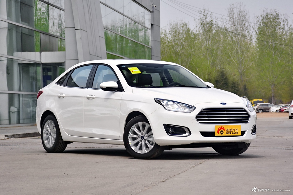 2017款福睿斯幸福版1.5L自动时尚型