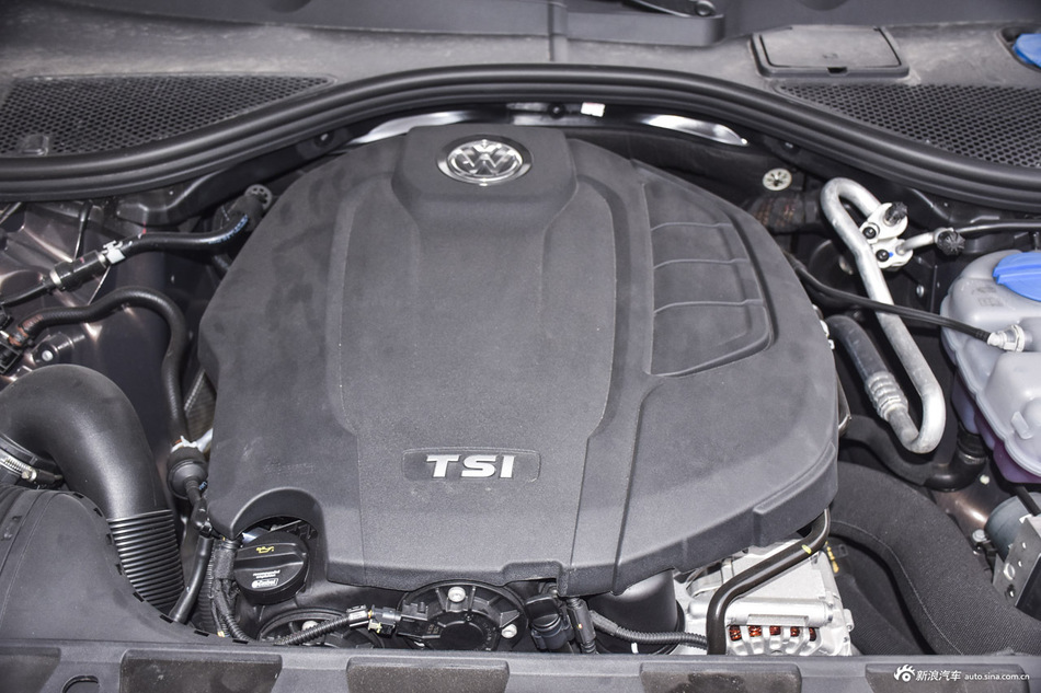 2016款辉昂2.0T两驱御尊豪华版380TSI