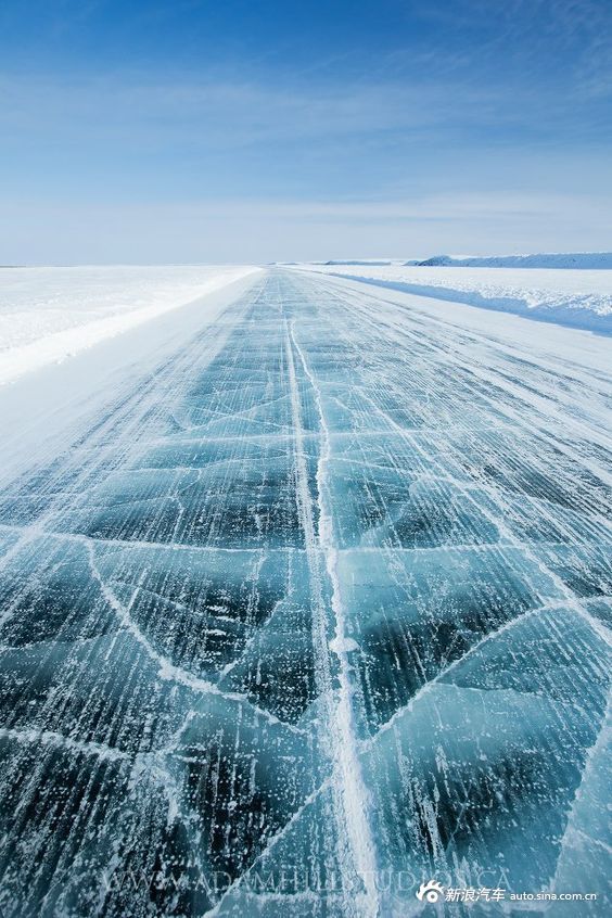 冰路从伊努维克到杜克北冰洋.这样的路看着又美又渗人有没有.