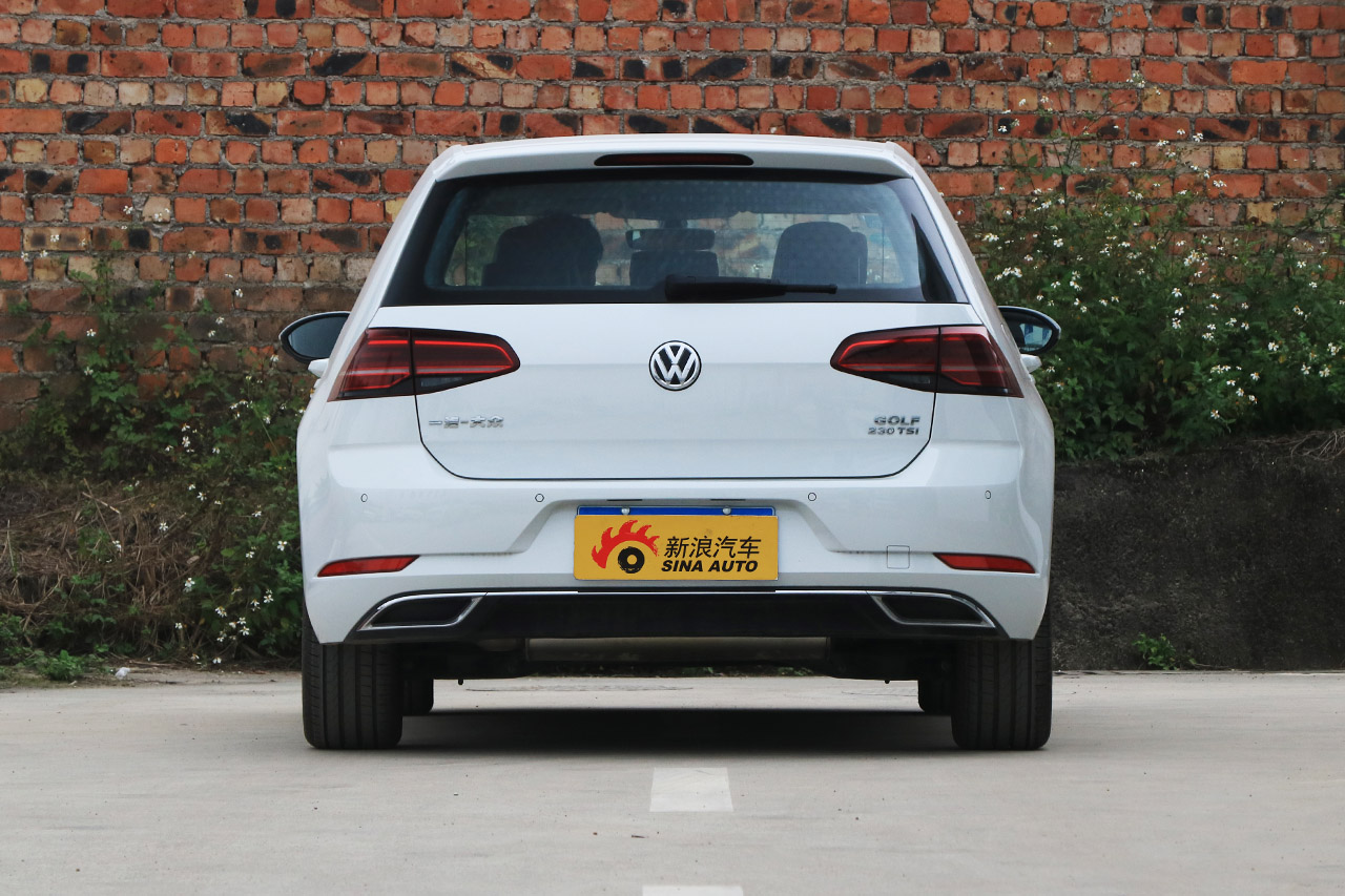 2018款高尔夫1.4t自动豪华型230tsi