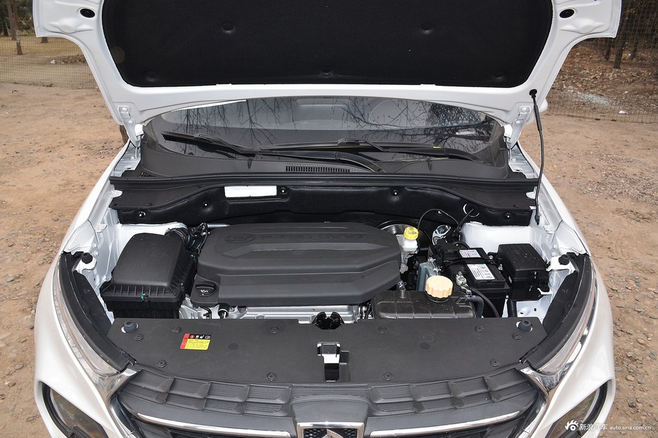 2017款宝骏510 1.5L手动时尚型