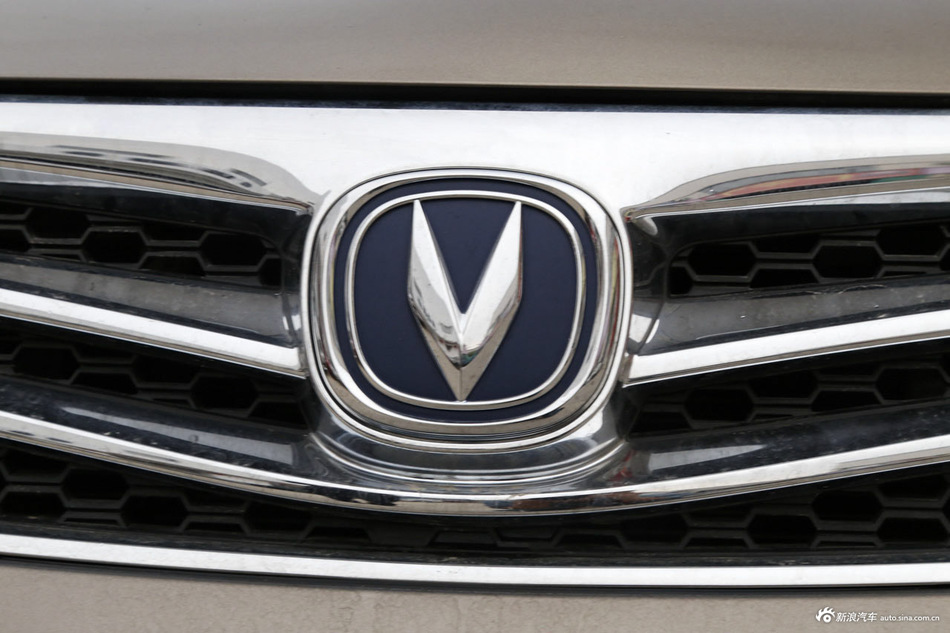 2015款逸动1.6L自动豪华型