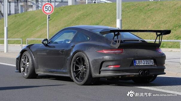 曝新款保时捷911 GT3 RS谍照 