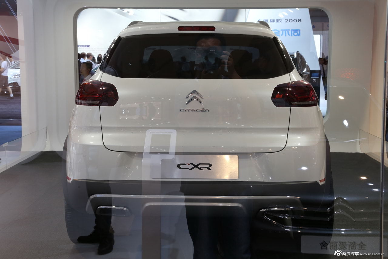 2014成都车展suv实拍:雪铁龙cxr