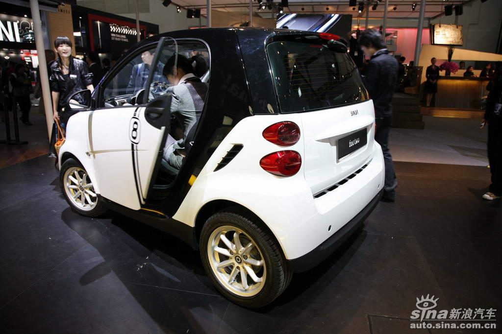 smart双座_smart双座车展图片75225_汽车图库_新浪汽车_新浪网