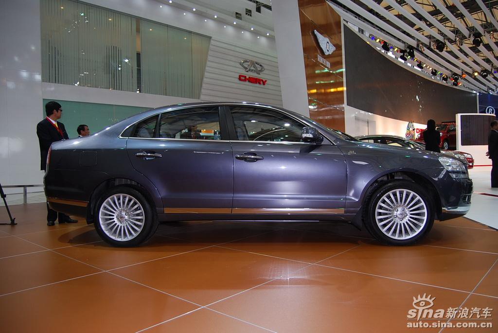 图为上海车展奇瑞展台瑞麒g6车型.