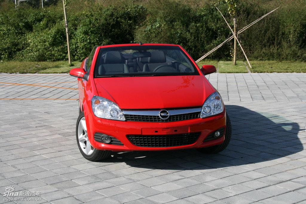 08款欧宝astra雅特敞篷跑车到店实拍图