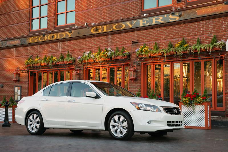 第八代雅阁轿车