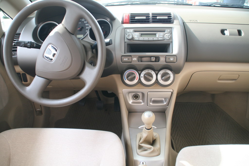 广州本田思迪内饰_思迪图片32277