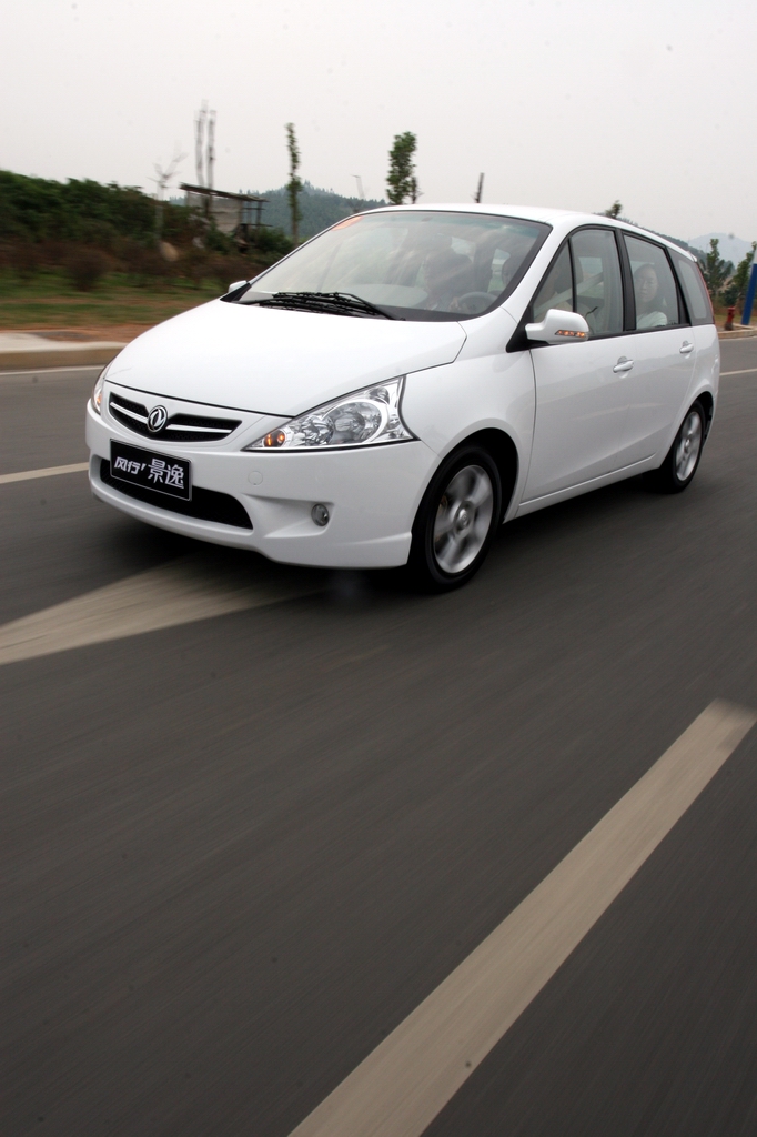 图为景逸外观图片.