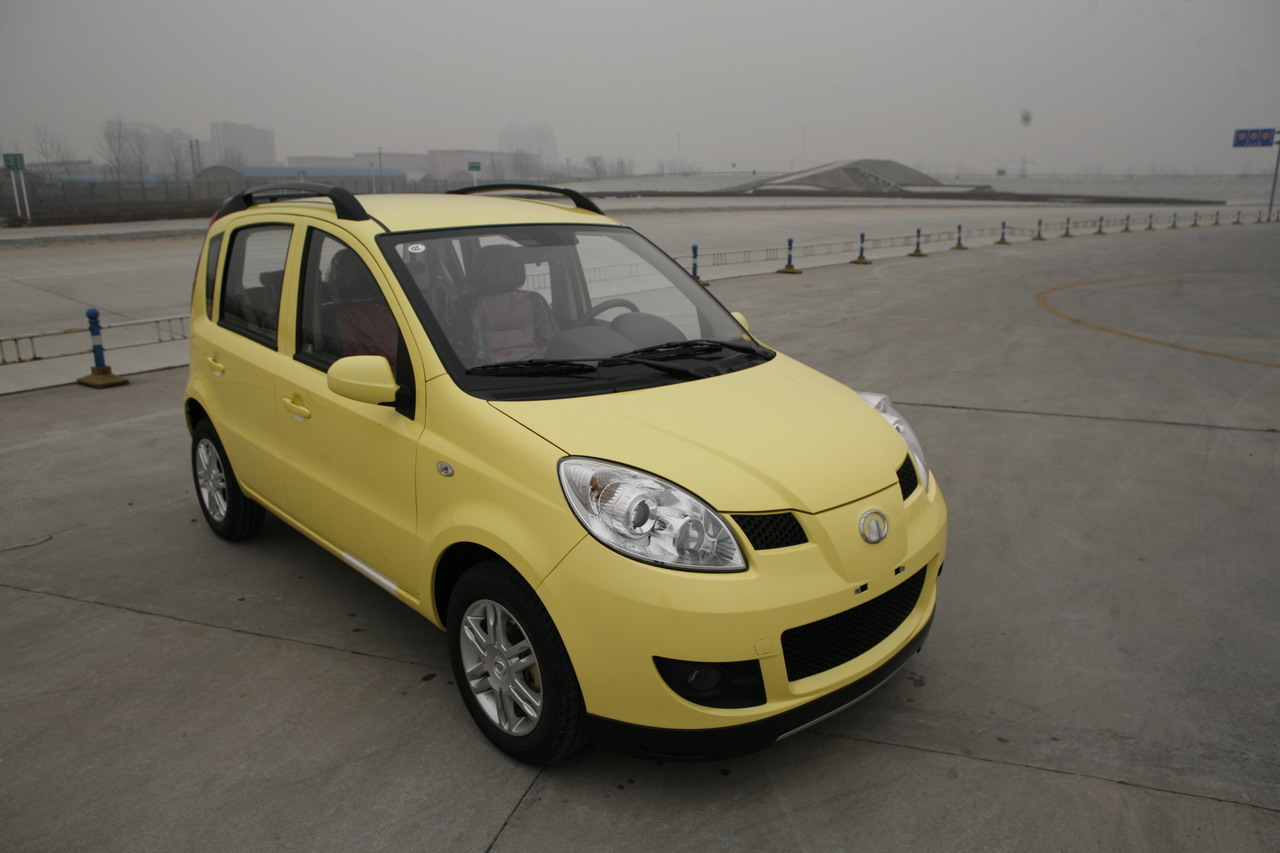 太平洋汽车网精灵是长城汽车旗下的一款微型车,是长城汽车进军轿车