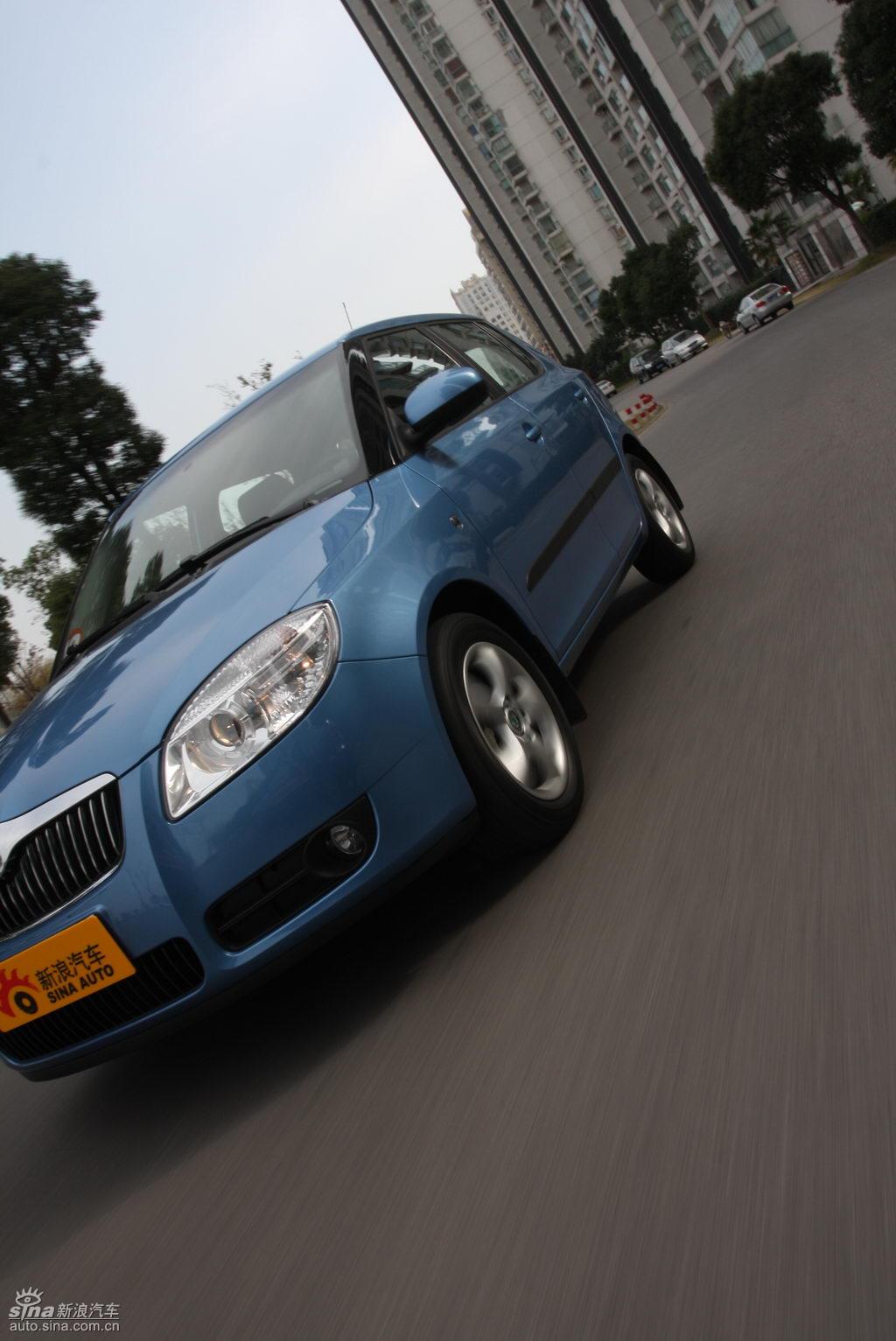 上海大众斯柯达fabia晶锐试驾组图_晶锐试车图片111822_汽车图库_新浪