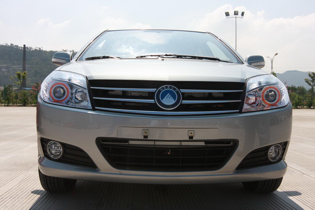 吉利金鹰实拍图_金鹰外观图片52855_汽车图库_新浪汽车_新浪网