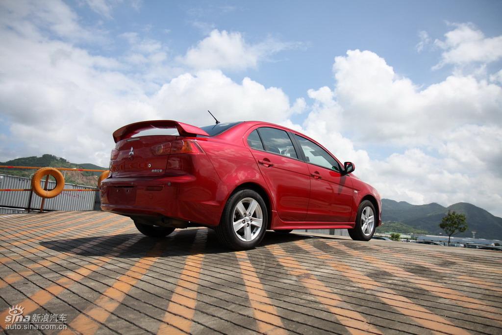 东南三菱lancer ex外观实拍图