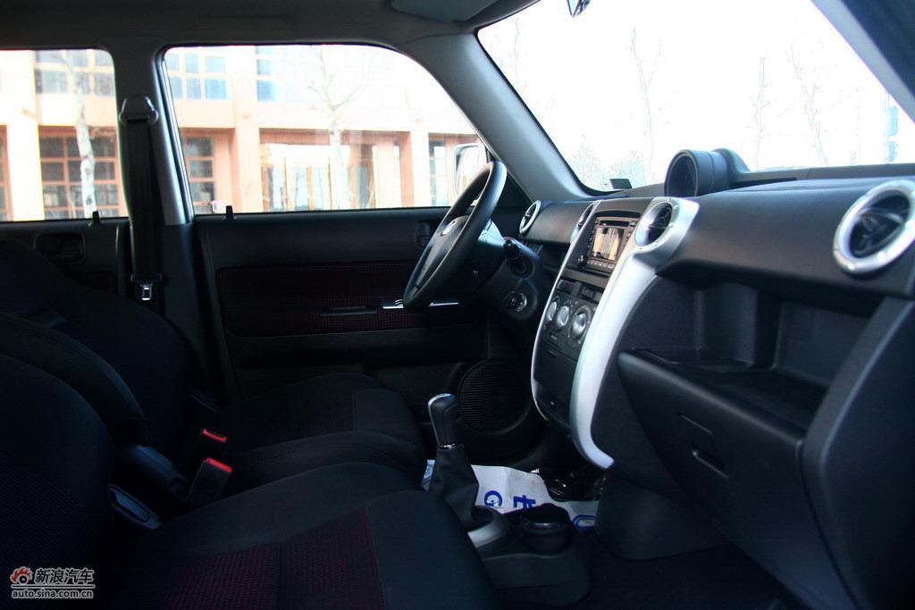 长城哈弗m2试驾实拍图内饰