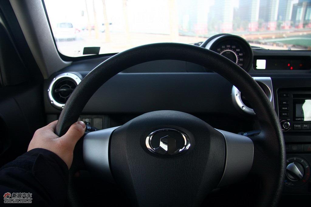 长城哈弗m2试驾实拍图内饰