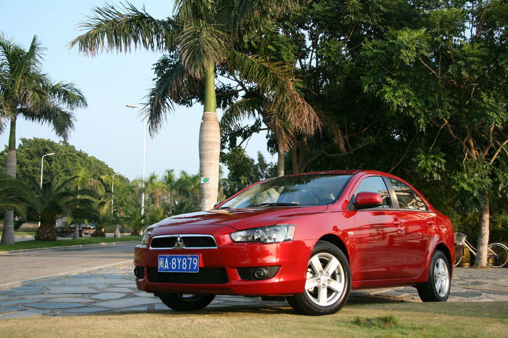 蓝瑟翼神外观实拍图