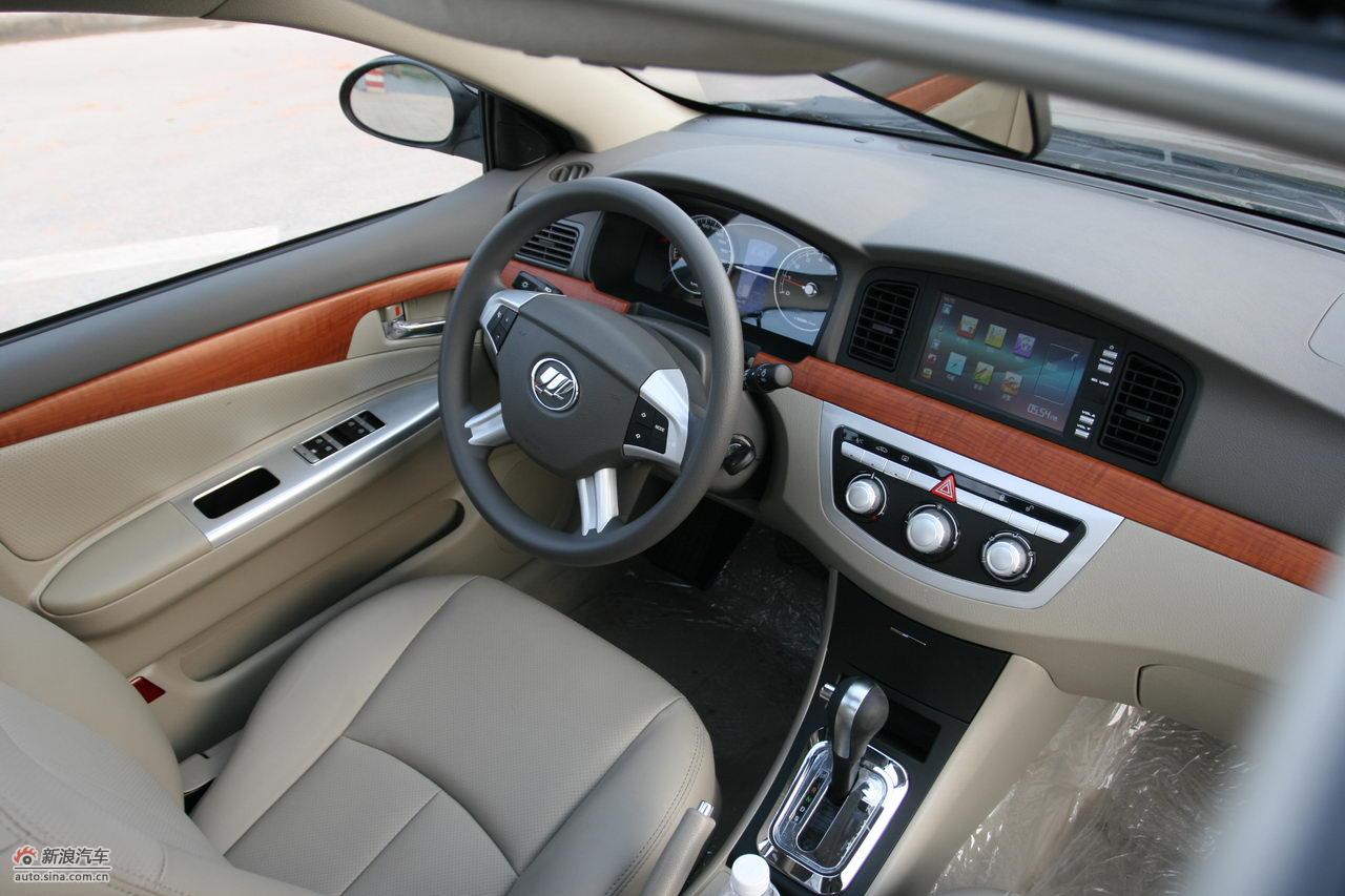 力帆620cvt内饰与细节_力帆620内饰图片232936_汽车图库_新浪汽车