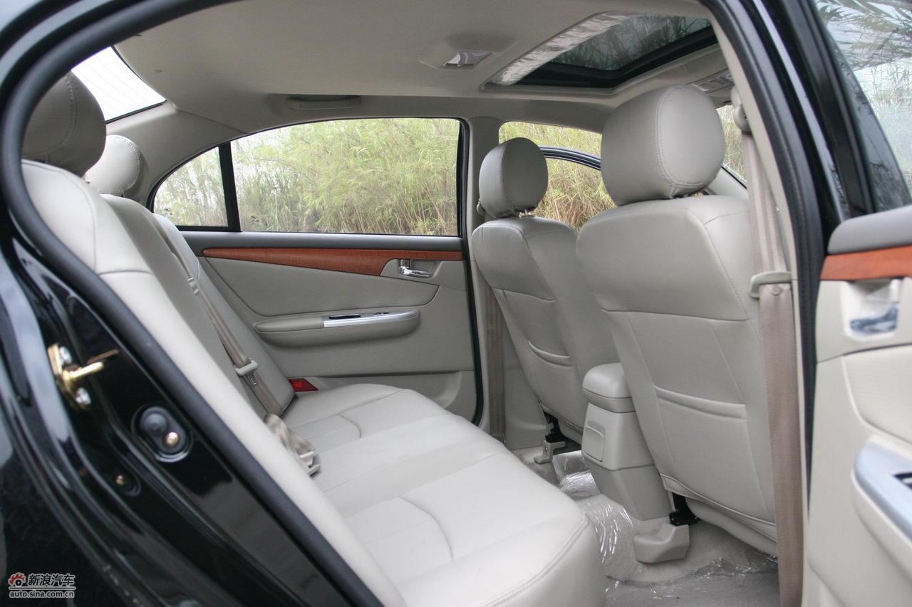力帆620cvt内饰与细节_力帆620空间图片233011_汽车图库_新浪汽车