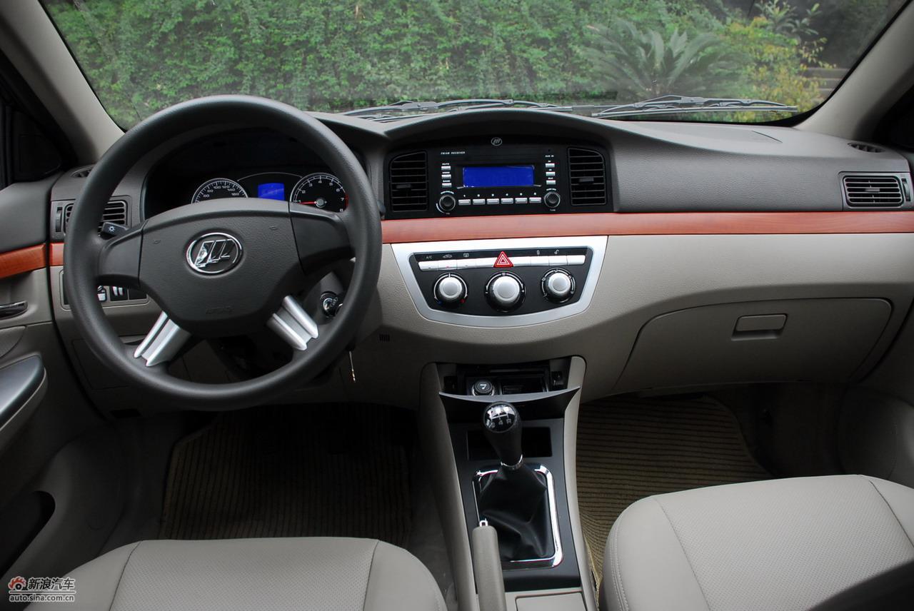 力帆620贺岁版内饰_力帆620内饰图片227173_汽车图库_新浪汽车_新浪网