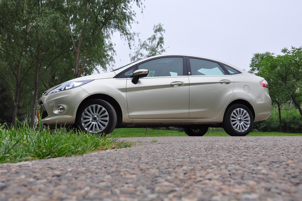 福特嘉年华13款好吗(福特嘉年华2013款是几缸车)