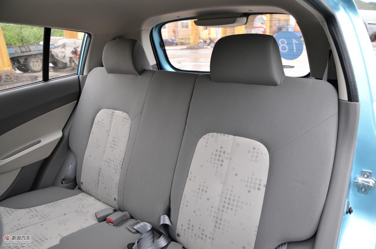 2emt内饰_赛欧空间图片261334_汽车图库_新浪汽车_新浪网