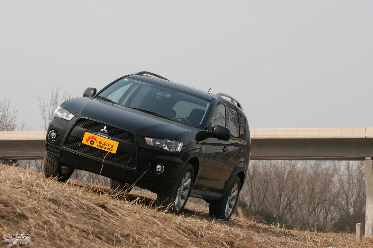 三菱欧蓝德ex劲界2.0运动版外观及细节