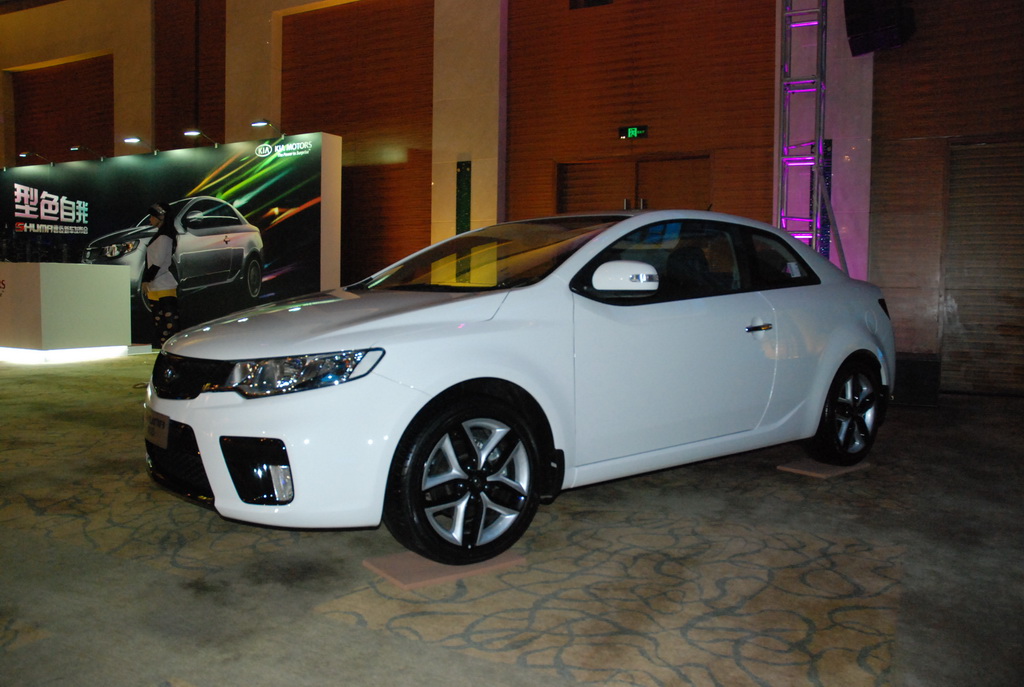 起亚shuma速迈实拍外观