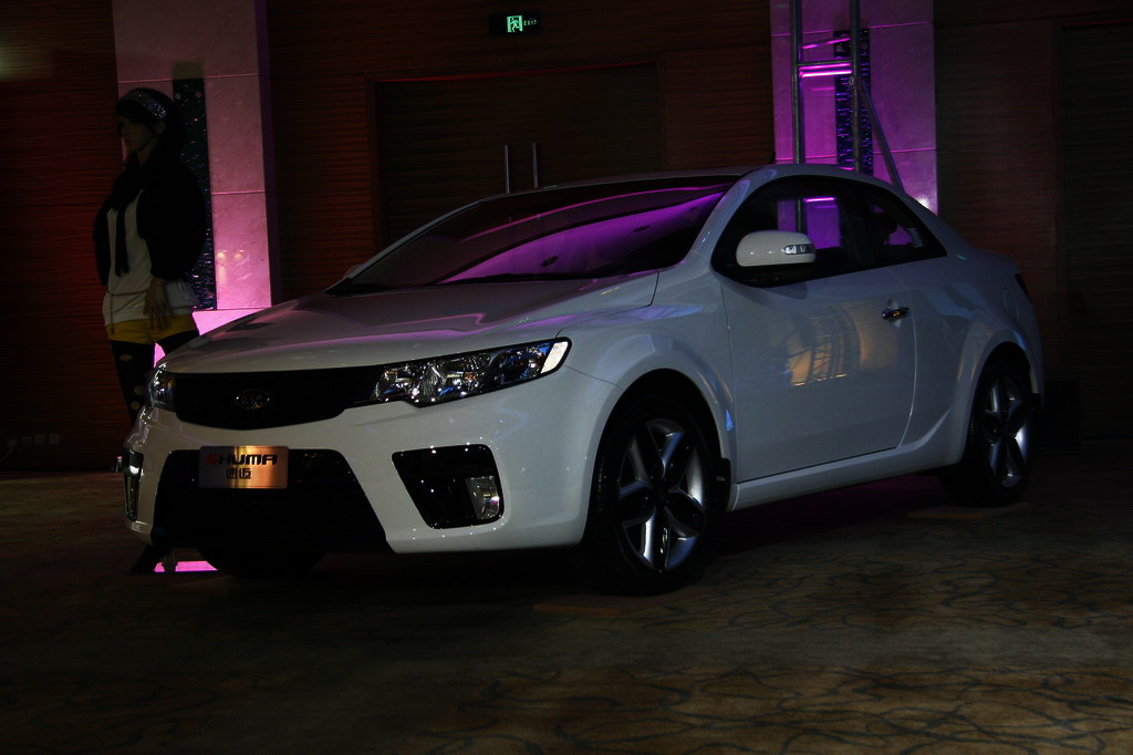 起亚shuma速迈实拍外观