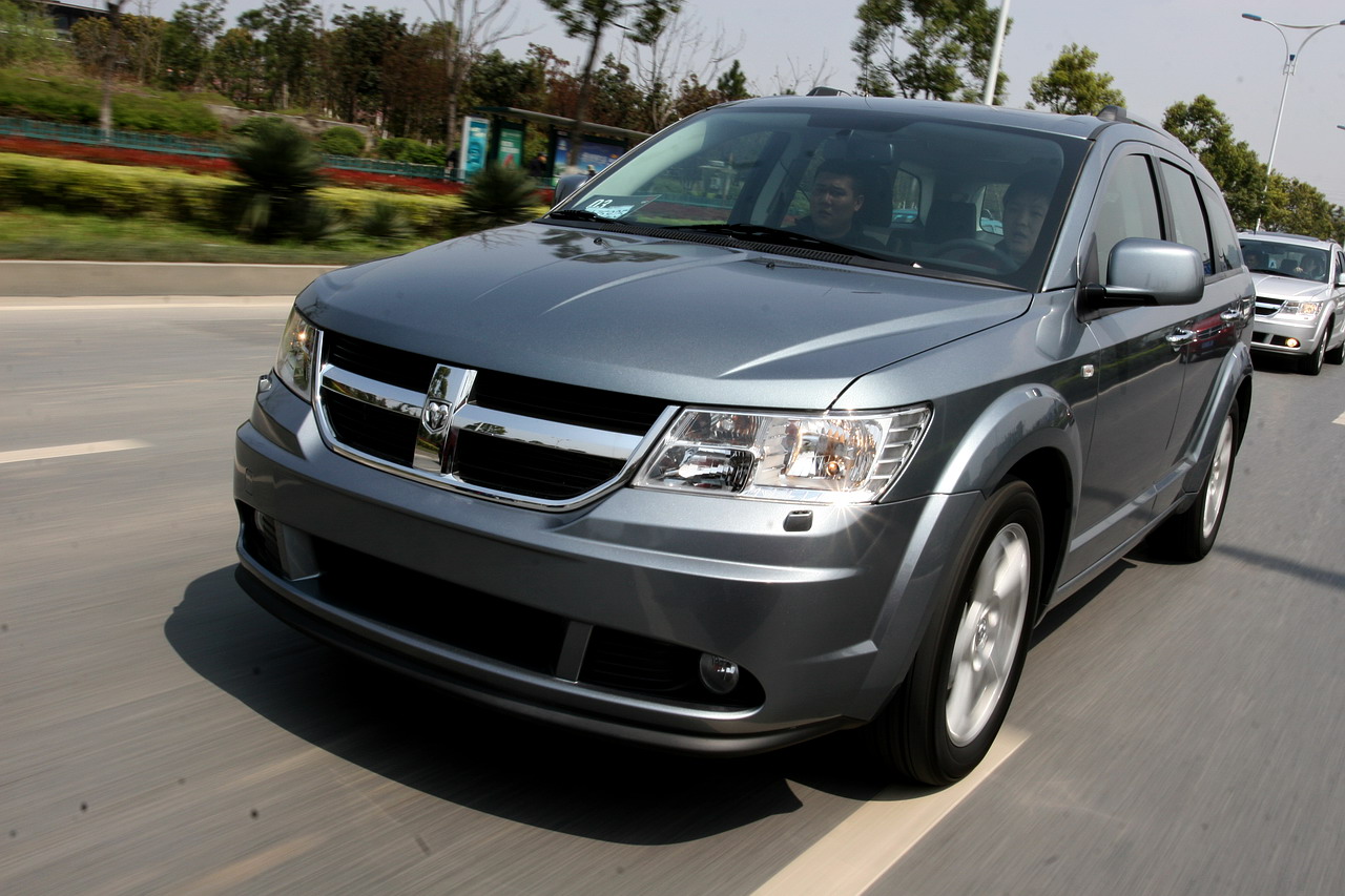 jcuv酷威内饰功能图片