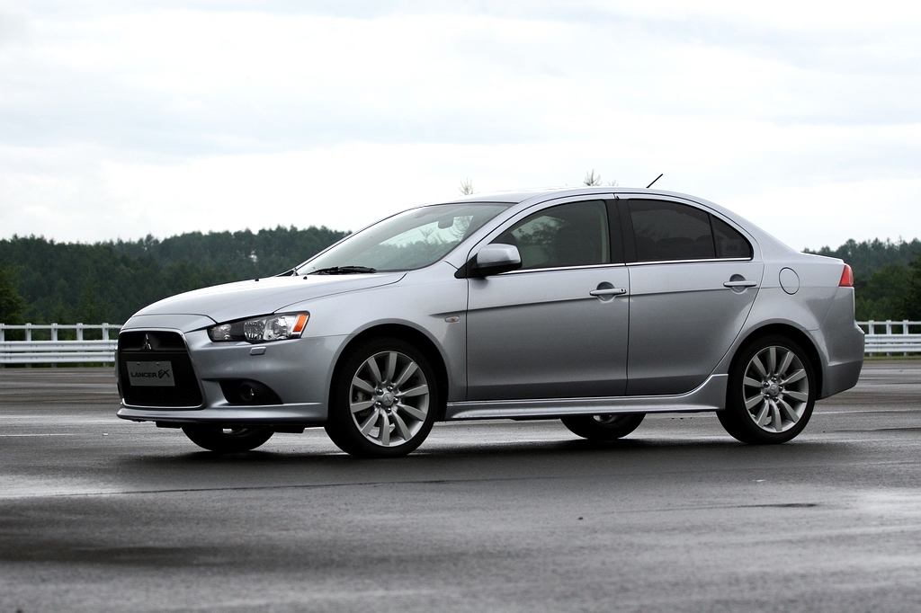 lancer ex的推出是三菱走上复兴之路的重要一步.