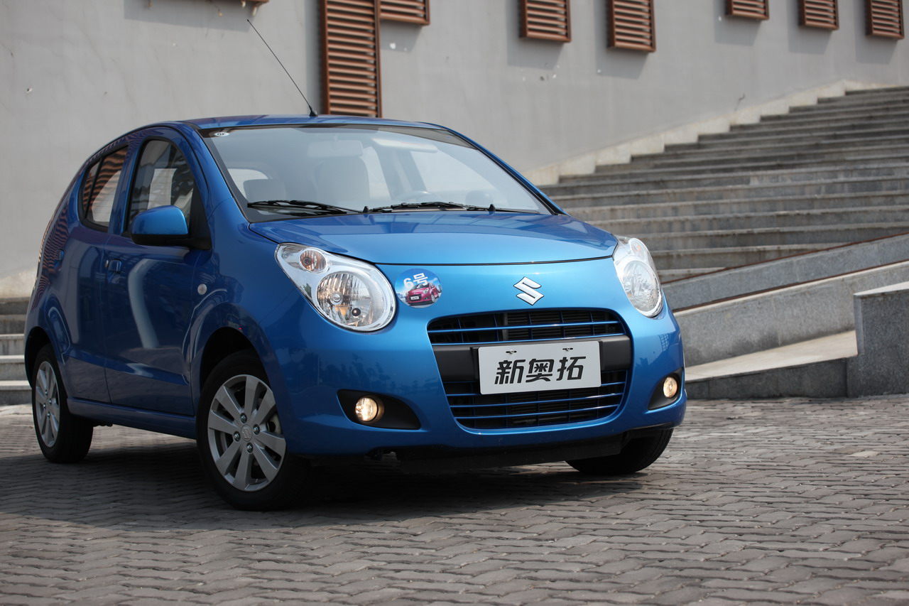 长安铃木全新奥拓外观图片.