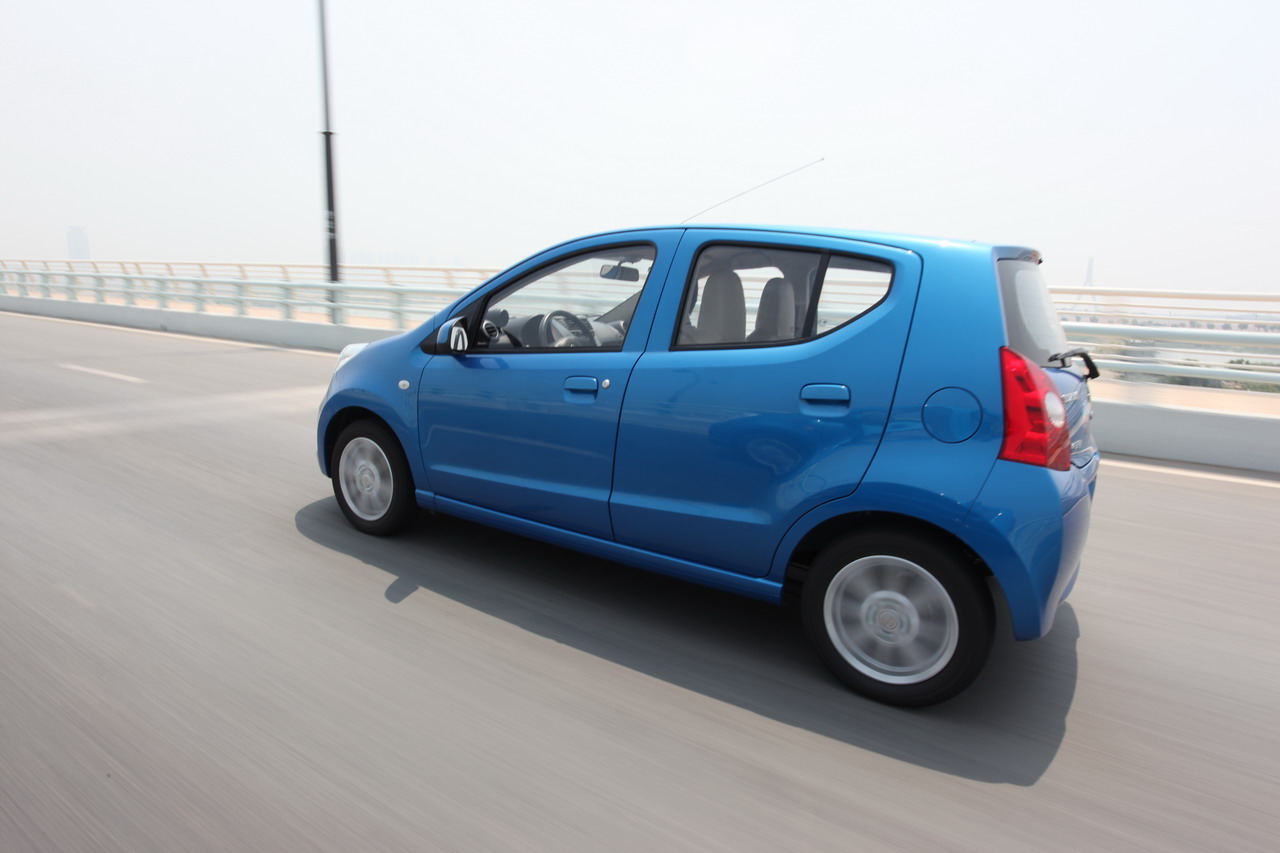 长安铃木全新奥拓外观图片.