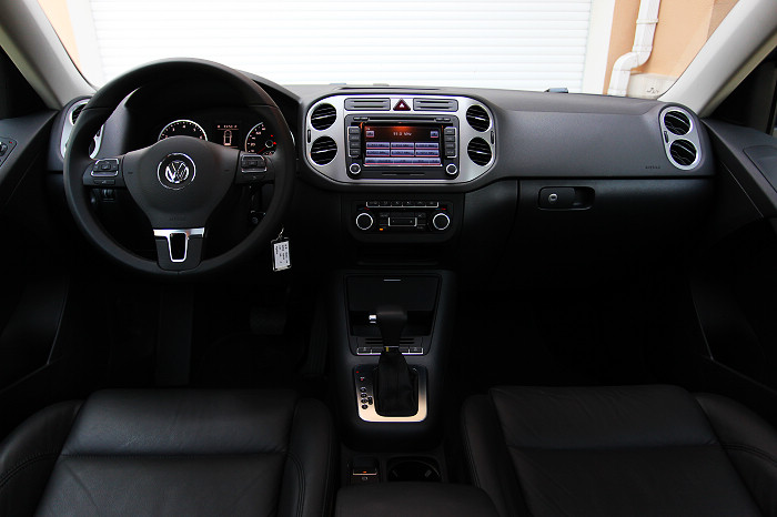 上海大众途观内饰图片.