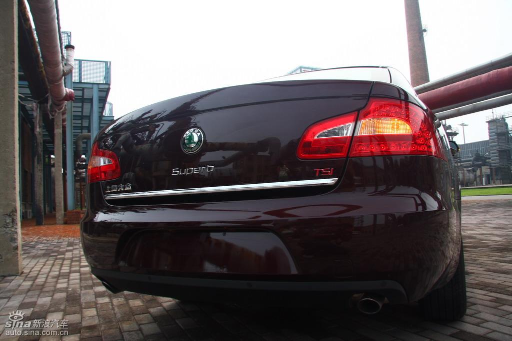 斯柯达superb昊锐实拍图外观