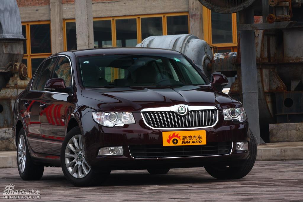 斯柯达superb昊锐实拍图外观_昊锐外观图片188921_汽车图库_新浪汽车