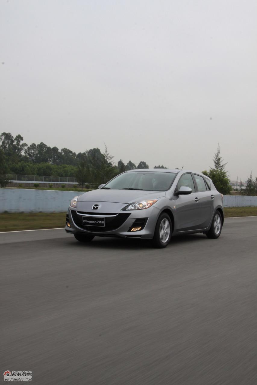 全新进口mazda3两厢动态实拍_马自达3-进口试车图片220028_汽车图库