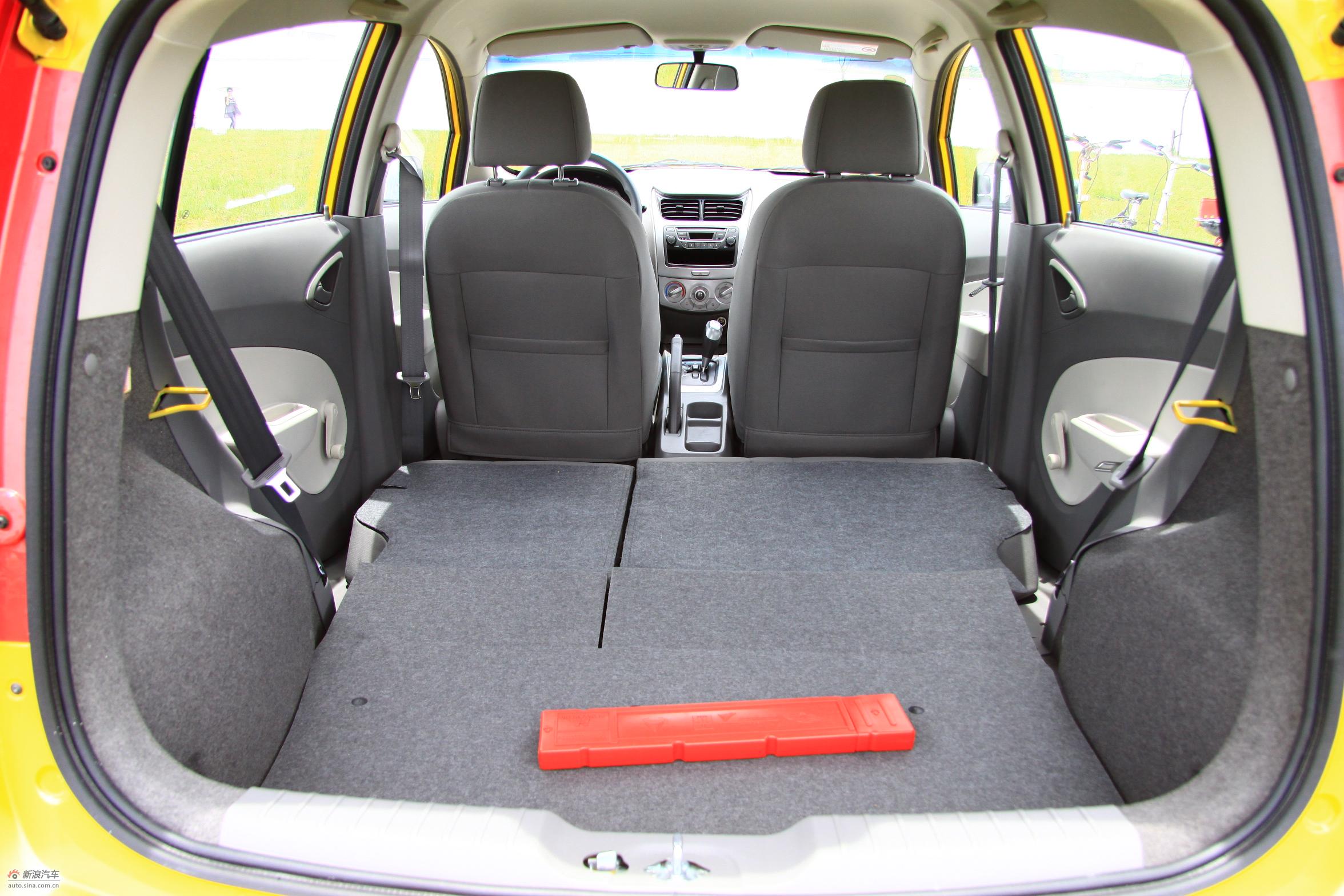雪佛兰新赛欧两厢后备箱实拍图_赛欧空间图片261482_汽车图库_新浪