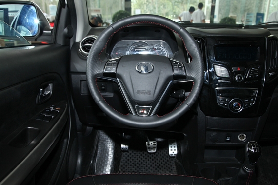 2014款长城M4 1.5L手动两驱舒适型