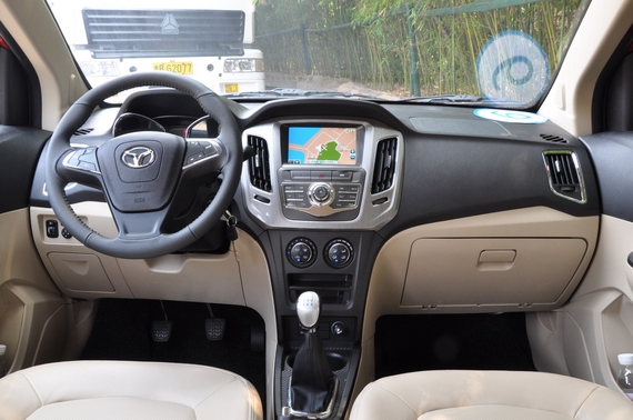 2014款英致G3 1.5L手动致尊版