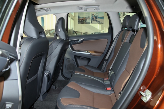 2015款沃尔沃XC60 2.0T T5 AWD智驭版