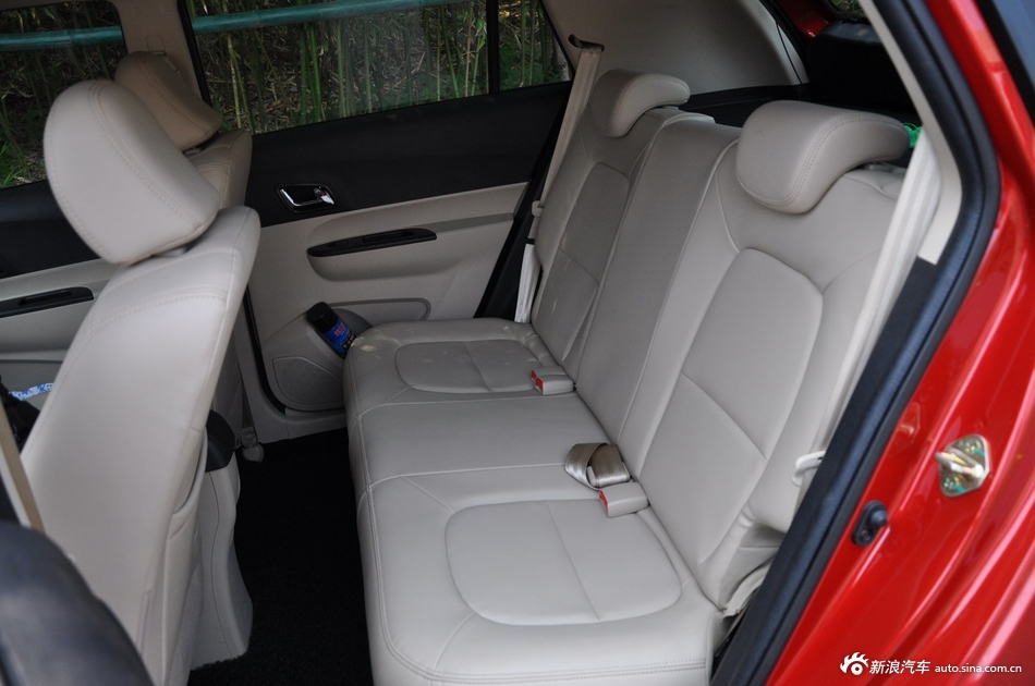 2014款英致G3 1.5L手动致尊版