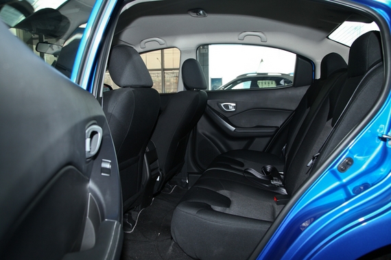 2013款传祺GA3 1.6L手动豪华版